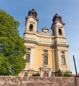 Tatai Szent Kereszt felmagasztalása katolikus templom