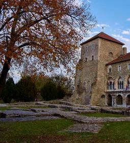 11. legjobb látnivaló: Tatai vár