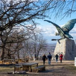 Turul Emlékmű Tatabánya - Egyéb