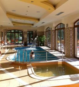 Aranybánya Családi Wellness Hotel