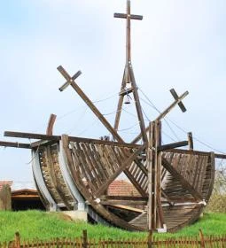 402. legjobb látnivaló: Mozgó Harangláb