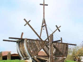 Mozgó Harangláb Terény