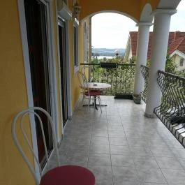 Klára Apartmanház Tihany - Külső kép