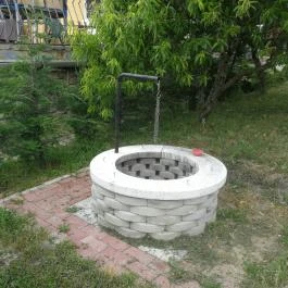 Klára Apartmanház Tihany - Medence/kert