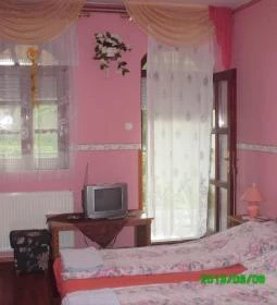 Klára Apartmanház