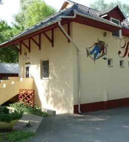 Tiszacsegei Halászcsárda és Panzió 