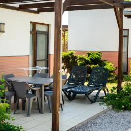 Barack Thermal Apartmanok Tiszakécske - Medence/kert