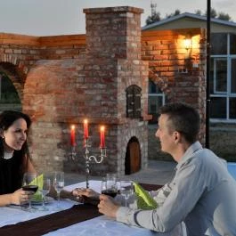 X-games Hotel, Sport és Rendezvényközpont Tiszaug - Vendéglátás