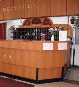 Cívis Hotel Phőnix