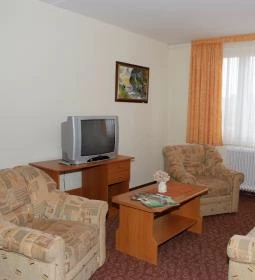 Cívis Hotel Phőnix