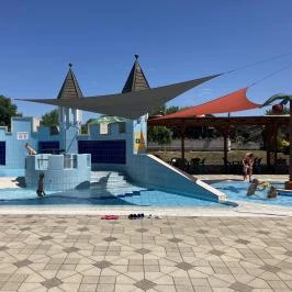 Tisia Hotel & Spa Tiszaújváros - Medence/kert