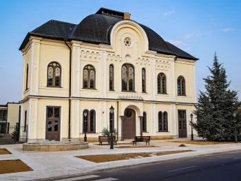 Kulturális és Konferenciaközpont Tokaj