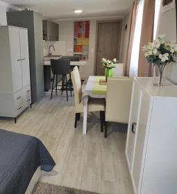 Garden Home Törökbálint