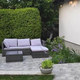 Garden Home Törökbálint Törökbálint - Medence/kert