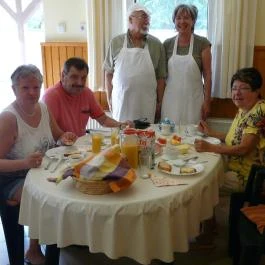 MO-HA Panzió Törökszentmiklós - Vendéglátás