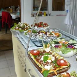 MO-HA Panzió Törökszentmiklós - Vendéglátás