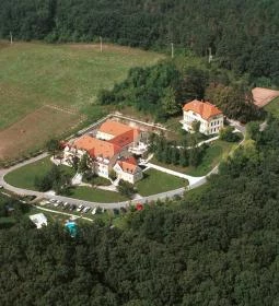 Cseri Kastély Szálloda & Étterem