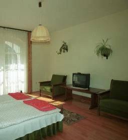 Cseri Kastély Szálloda & Étterem