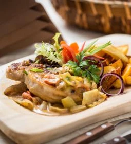 Camelot Club Hotel & Étterem