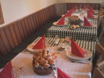 Sarokház Étterem Vác