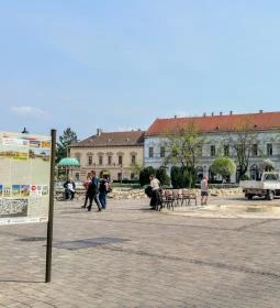 1. legjobb látnivaló: Március 15. tér