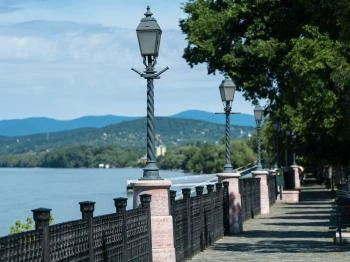 Váci Erzsébet sétány Vác