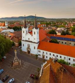 12. legjobb látnivaló: Váci Szent Anna Piarista templom