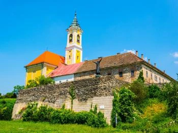 Váci Szent Kereszt ferences templom Vác