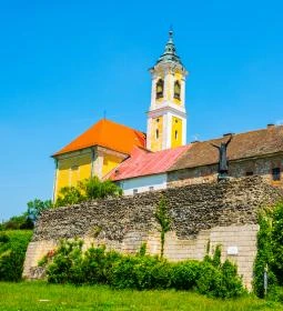 13. legjobb látnivaló: Váci vár maradványai