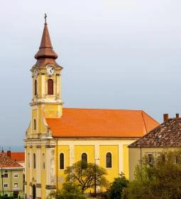 Várpalotai Nagyboldogasszony templom