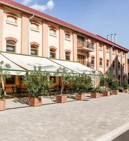 Hunor Hotel és Étterem
