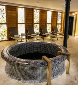 Hunor Hotel és Étterem