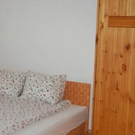 Ciklámen Apartman Velem - Szobák