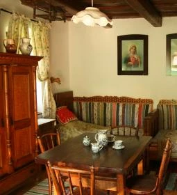 Cserépmadár Szállás