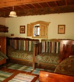 Cserépmadár Szállás