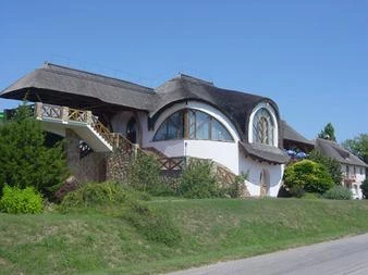 Tekergő Étterem & Motel Velence