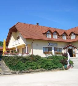 Walzer Étterem & Panzió