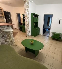 Francesco Apartmanház