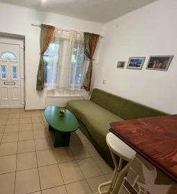 Francesco Apartmanház