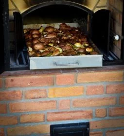 Fenyőharaszt Kastélyszálló étterme