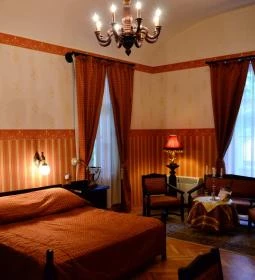 Fenyőharaszt Kastélyszálló