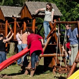 Fenyőharaszt Kastélyszálló Verseg - Medence/kert