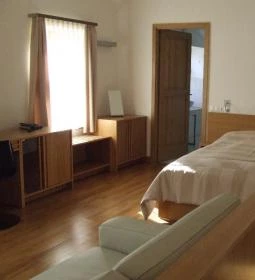 Gizella Hotel & Étterem