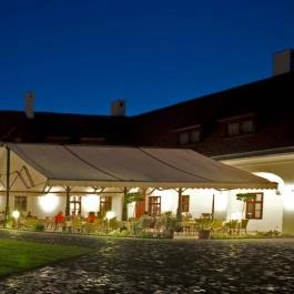 Hotel Historia & Historante Veszprém - Medence/kert