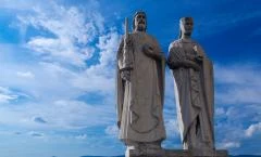 Szent István király és Boldog Gizella királyné szobra