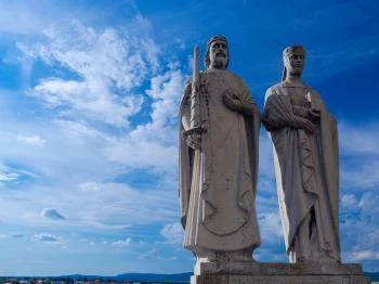 Szent István király és Boldog Gizella királyné szobra Veszprém