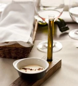 Mandula Étterem & Borbár