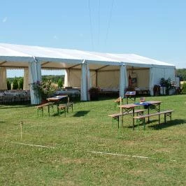 Blum Vendégház & Pince Villány - Medence/kert