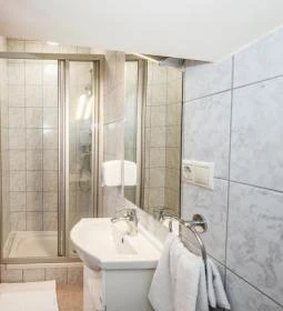 Vinatus Pince & Fogadó