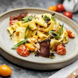 Sárga Ház Borgerező & Bisztró Villánykövesd - Étel/ital